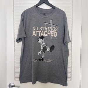 Disney Pinocchio Gray T-Shirt “no strings attached”